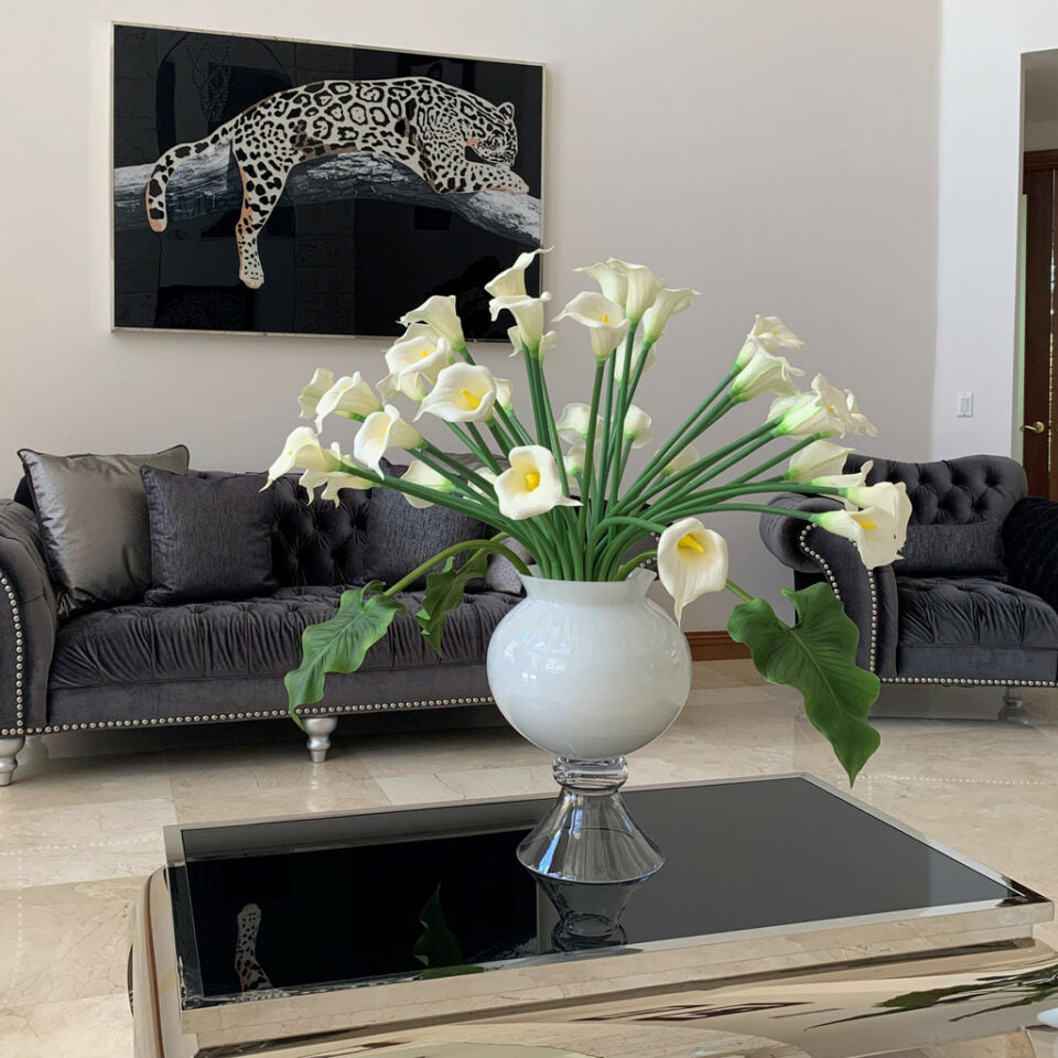 Elegant Vase with Multiple White Calla Lilies